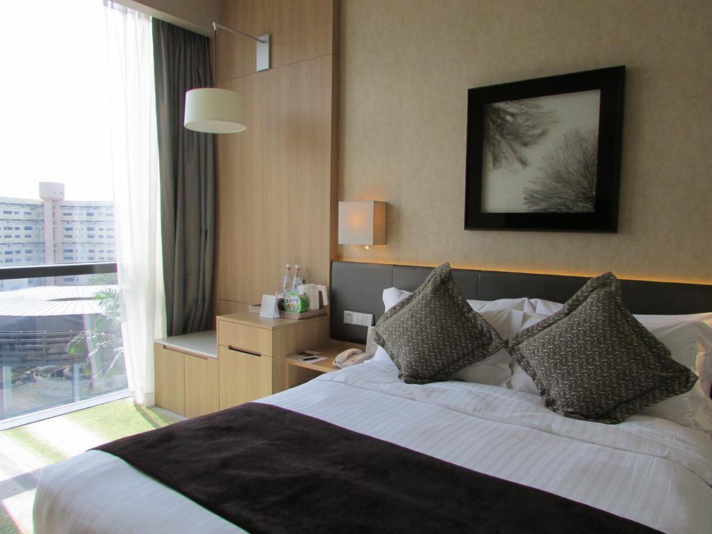 Momentus Hotel Alexandra Сингапур Екстериор снимка