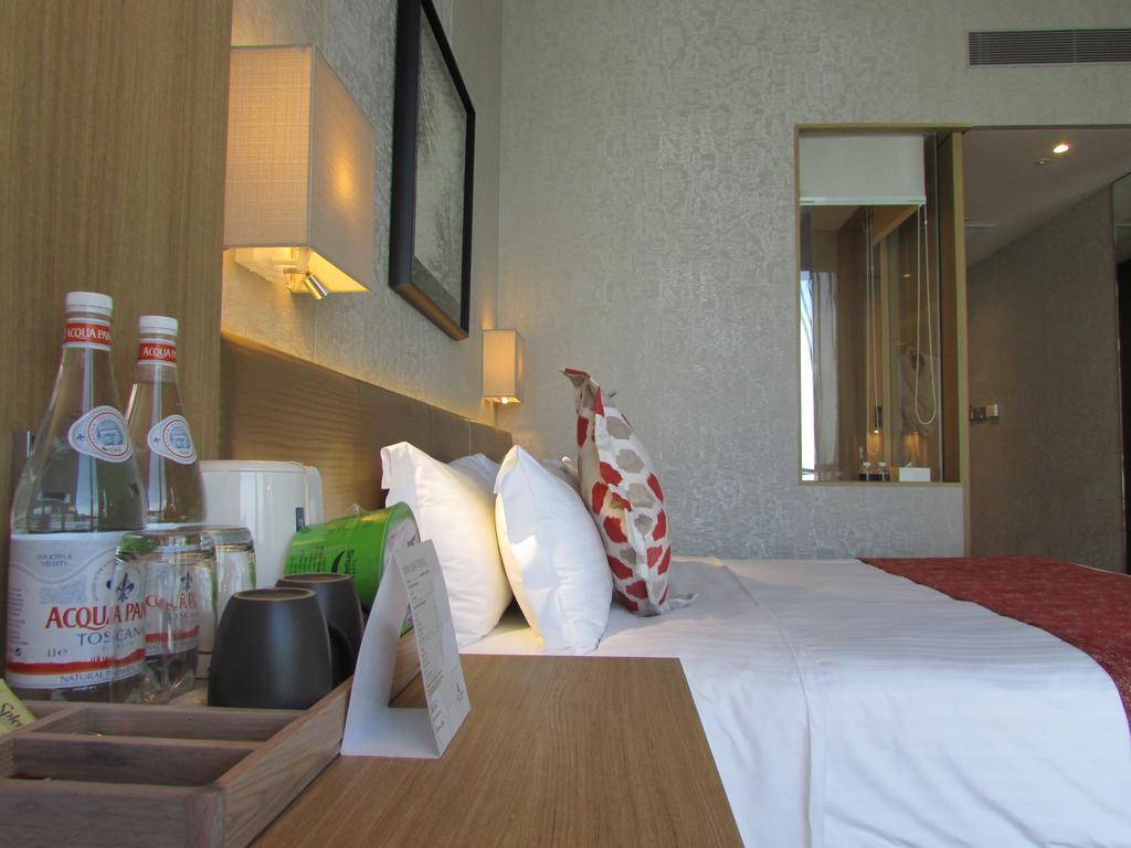 Momentus Hotel Alexandra Сингапур Екстериор снимка