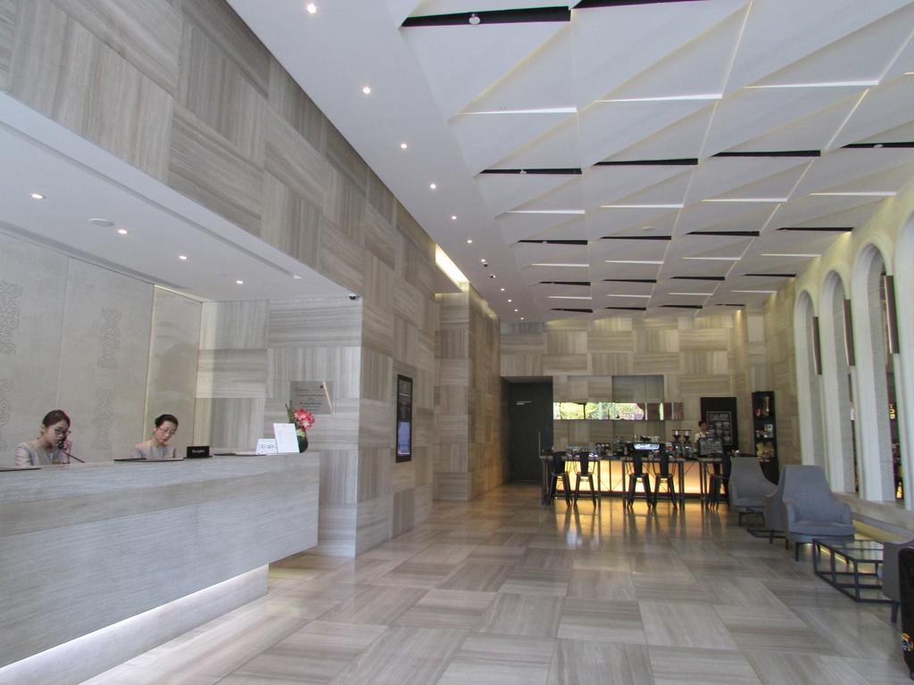 Momentus Hotel Alexandra Сингапур Екстериор снимка